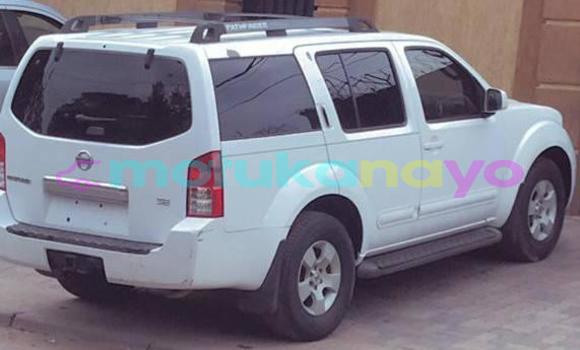 Buy Used Nissan Pathfinder White Car in Kinshasa in Kinshasa Buy Used Nissan Pathfinder White Car in Kinshasa in Kinshasa