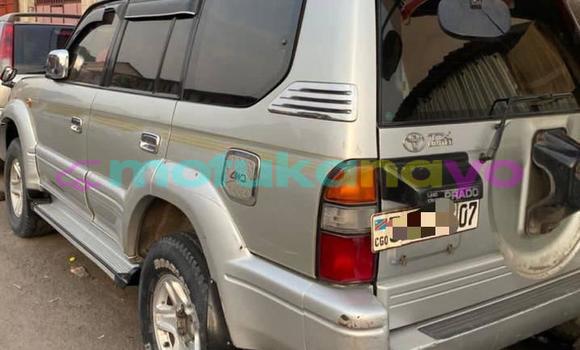 Buy Used Toyota Land Cruiser Prado Silver Car in Kinshasa in Kinshasa Buy Used Toyota Land Cruiser Prado Silver Car in Kinshasa in Kinshasa