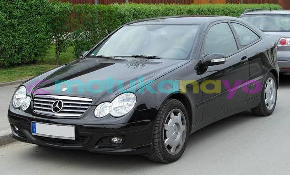 Buy Used Mercedes‒Benz C–Class Black Car in Kinshasa in Kinshasa Buy Used Mercedes‒Benz C–Class Black Car in Kinshasa in Kinshasa
