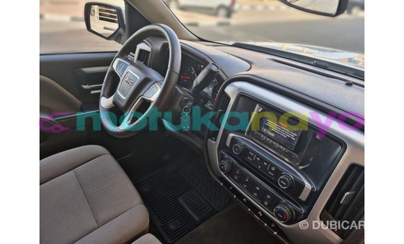 Acheter Import Voiture GMC Sierra Autre à Import - Dubai, Bandundu Acheter Import Voiture GMC Sierra Autre à Import - Dubai, Bandundu