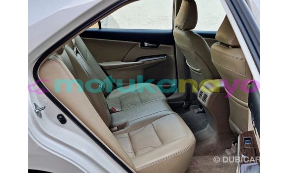 Buy Import Toyota Camry White Car in Import - Dubai in Bandundu Buy Import Toyota Camry White Car in Import - Dubai in Bandundu