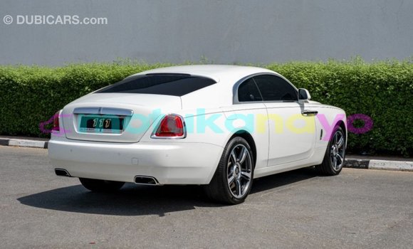 Acheter Import Voiture Rolls-Royce Wraith Blanc à Import - Dubai, Bandundu Acheter Import Voiture Rolls-Royce Wraith Blanc à Import - Dubai, Bandundu