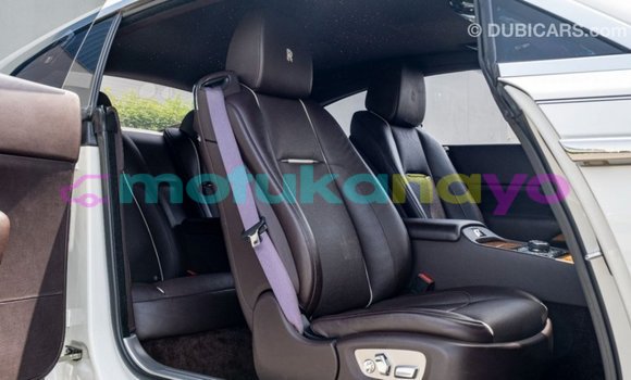 Acheter Import Voiture Rolls-Royce Wraith Blanc à Import - Dubai, Bandundu Acheter Import Voiture Rolls-Royce Wraith Blanc à Import - Dubai, Bandundu
