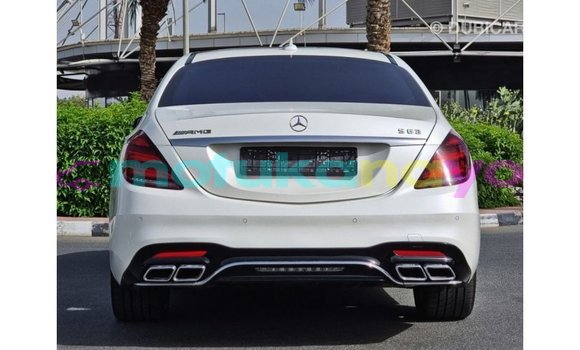 Buy Import Mercedes-Benz 190 (W201) White Car in Import - Dubai in Bandundu Buy Import Mercedes-Benz 190 (W201) White Car in Import - Dubai in Bandundu
