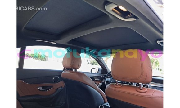 Acheter Import Voiture Mercedes-Benz 190 (W201) Autre à Import - Dubai, Bandundu Acheter Import Voiture Mercedes-Benz 190 (W201) Autre à Import - Dubai, Bandundu