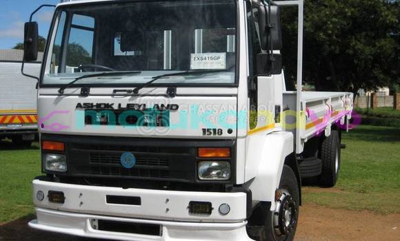 Buy New Ashok Leyland TRUCK CARGO White Truck in Import - Dubai in Bandundu Buy New Ashok Leyland TRUCK CARGO White Truck in Import - Dubai in Bandundu