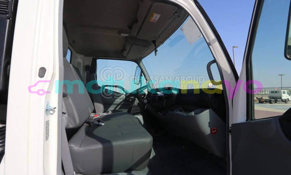 Buy New Hino 916 White Truck in Import - Dubai in Bandundu Buy New Hino 916 White Truck in Import - Dubai in Bandundu