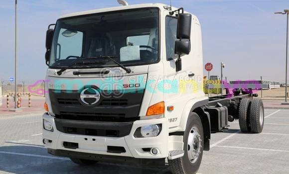 Acheter Neuf Utilitaire Hino GH Blanc à Import - Dubai, Bandundu