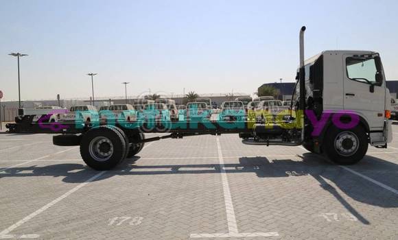 Buy New Hino GH White Truck in Import - Dubai in Bandundu Buy New Hino GH White Truck in Import - Dubai in Bandundu