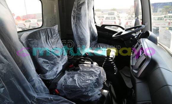 Buy New Hino GH White Truck in Import - Dubai in Bandundu Buy New Hino GH White Truck in Import - Dubai in Bandundu