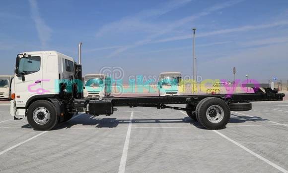 Buy New Hino GH White Truck in Import - Dubai in Bandundu Buy New Hino GH White Truck in Import - Dubai in Bandundu