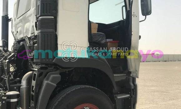 Buy New Hino SV White Truck in Import - Dubai in Bandundu Buy New Hino SV White Truck in Import - Dubai in Bandundu