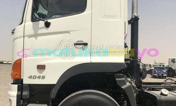 Buy New Hino SV White Truck in Import - Dubai in Bandundu Buy New Hino SV White Truck in Import - Dubai in Bandundu