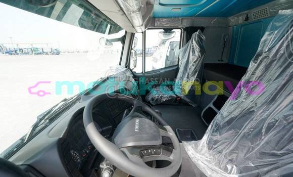 Buy New Iveco Trakker White Truck in Import - Dubai in Bandundu Buy New Iveco Trakker White Truck in Import - Dubai in Bandundu