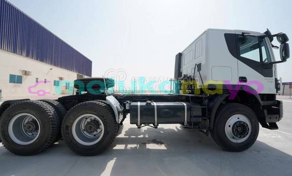 Buy New Iveco Trakker White Truck in Import - Dubai in Bandundu Buy New Iveco Trakker White Truck in Import - Dubai in Bandundu