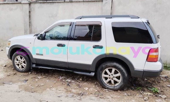 Buy Used Ford Explorer White Car in Kinshasa in Kinshasa Buy Used Ford Explorer White Car in Kinshasa in Kinshasa