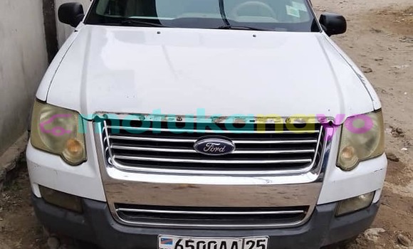 Buy Used Ford Explorer White Car in Kinshasa in Kinshasa Buy Used Ford Explorer White Car in Kinshasa in Kinshasa