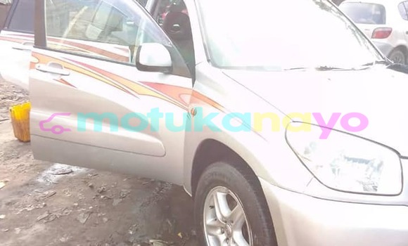 Buy Used Toyota RAV4 Silver Car in Kinshasa in Kinshasa Buy Used Toyota RAV4 Silver Car in Kinshasa in Kinshasa