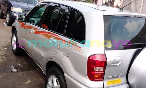 Buy Used Toyota RAV4 Silver Car in Kinshasa in Kinshasa Buy Used Toyota RAV4 Silver Car in Kinshasa in Kinshasa