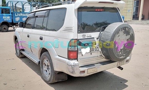 Buy Used Toyota Land Cruiser Prado White Car in Kinshasa in Kinshasa Buy Used Toyota Land Cruiser Prado White Car in Kinshasa in Kinshasa