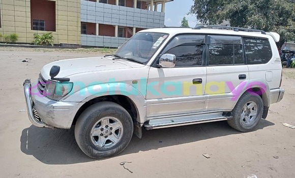 Buy Used Toyota Land Cruiser Prado White Car in Kinshasa in Kinshasa Buy Used Toyota Land Cruiser Prado White Car in Kinshasa in Kinshasa