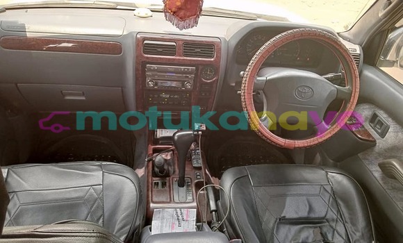 Buy Used Toyota Land Cruiser Prado White Car in Kinshasa in Kinshasa Buy Used Toyota Land Cruiser Prado White Car in Kinshasa in Kinshasa