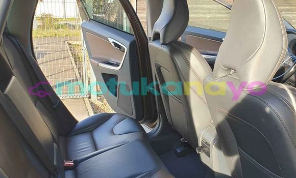 Buy Used Volvo XC60 Brown Car in Kinshasa in Kinshasa Buy Used Volvo XC60 Brown Car in Kinshasa in Kinshasa