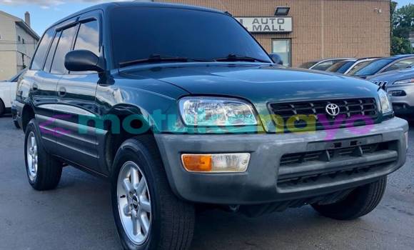 Buy Import Toyota RAV 4 Green Car in Aba in Haut-Congo Buy Import Toyota RAV 4 Green Car in Aba in Haut-Congo
