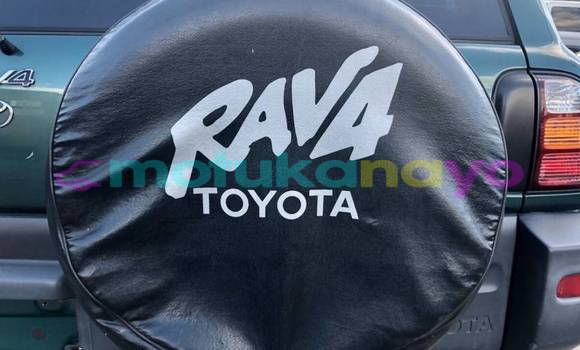 Buy Import Toyota RAV 4 Green Car in Aba in Haut-Congo Buy Import Toyota RAV 4 Green Car in Aba in Haut-Congo