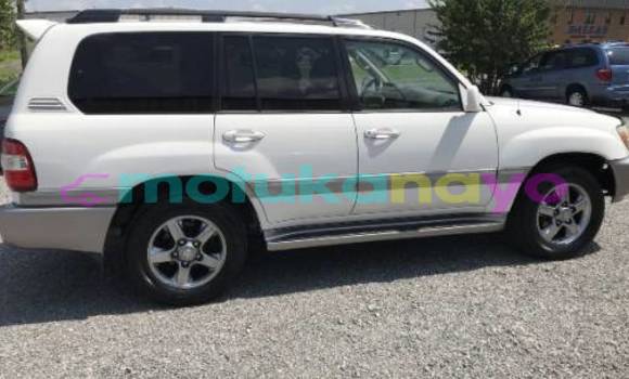 Buy Import Toyota Land Cruiser White Car in Import - Dubai in Bandundu Buy Import Toyota Land Cruiser White Car in Import - Dubai in Bandundu