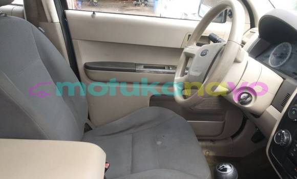 Buy Import Ford Escape Blue Car in Bafwasende in Haut-Congo Buy Import Ford Escape Blue Car in Bafwasende in Haut-Congo