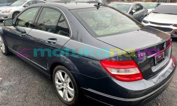 Buy Import Mercedes‒Benz 300–Series Silver Car in Import - Dubai in Bandundu Buy Import Mercedes‒Benz 300–Series Silver Car in Import - Dubai in Bandundu
