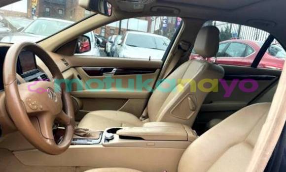 Buy Import Mercedes‒Benz 300–Series Silver Car in Import - Dubai in Bandundu Buy Import Mercedes‒Benz 300–Series Silver Car in Import - Dubai in Bandundu