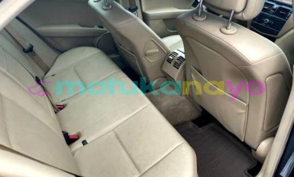 Buy Import Mercedes‒Benz 300–Series Silver Car in Import - Dubai in Bandundu Buy Import Mercedes‒Benz 300–Series Silver Car in Import - Dubai in Bandundu