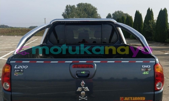 Buy Import Mitsubishi L200 Blue Car in Import - Dubai in Bandundu Buy Import Mitsubishi L200 Blue Car in Import - Dubai in Bandundu