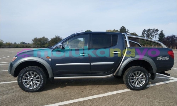 Buy Import Mitsubishi L200 Blue Car in Import - Dubai in Bandundu Buy Import Mitsubishi L200 Blue Car in Import - Dubai in Bandundu