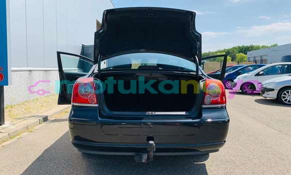 Buy Import Toyota Avensis Black Car in Lubumbashi in Katanga Buy Import Toyota Avensis Black Car in Lubumbashi in Katanga