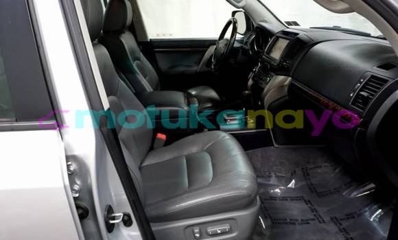 Buy Import Toyota Land Cruiser Silver Car in Lubumbashi in Katanga Buy Import Toyota Land Cruiser Silver Car in Lubumbashi in Katanga