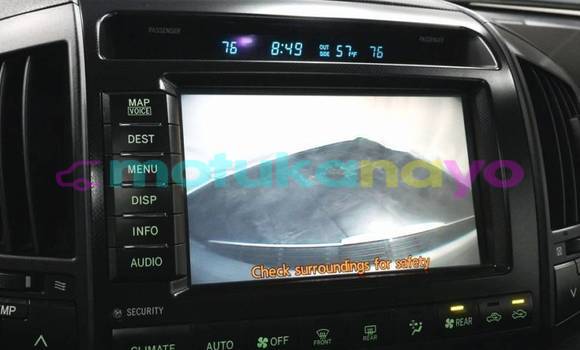 Buy Import Toyota Land Cruiser Silver Car in Lubumbashi in Katanga Buy Import Toyota Land Cruiser Silver Car in Lubumbashi in Katanga