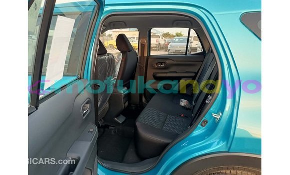 Buy Import Toyota HiAce Blue Truck in Import - Dubai in Bandundu Buy Import Toyota HiAce Blue Truck in Import - Dubai in Bandundu