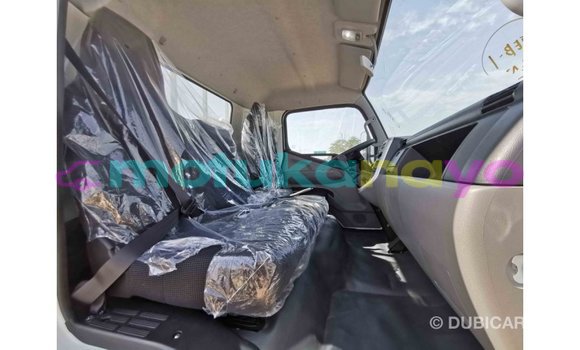 Buy Import Mitsubishi L400 White Truck in Import - Dubai in Bandundu Buy Import Mitsubishi L400 White Truck in Import - Dubai in Bandundu
