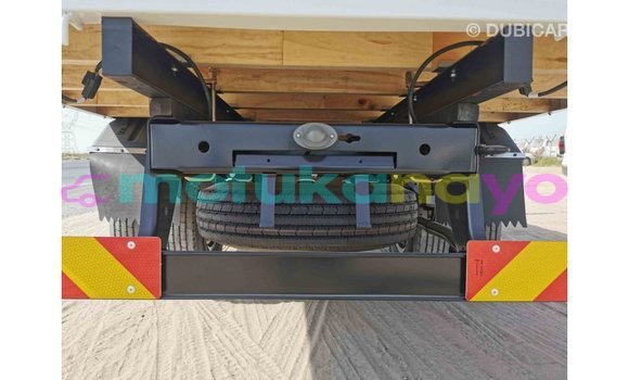 Buy Import Mitsubishi L400 White Truck in Import - Dubai in Bandundu Buy Import Mitsubishi L400 White Truck in Import - Dubai in Bandundu