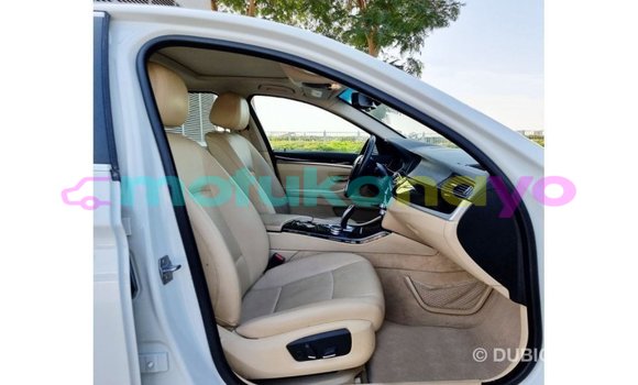 Buy Import BMW C White Bike in Import - Dubai in Bandundu Buy Import BMW C White Bike in Import - Dubai in Bandundu