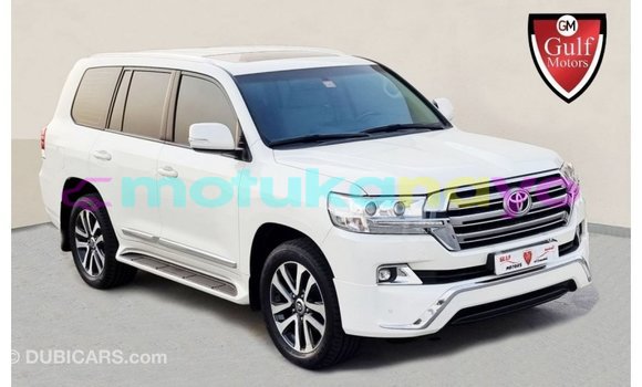 Buy Import Toyota Land Cruiser White Car in Import - Dubai in Bandundu Buy Import Toyota Land Cruiser White Car in Import - Dubai in Bandundu