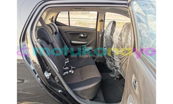 Buy Import Toyota HiAce Black Truck in Import - Dubai in Bandundu Buy Import Toyota HiAce Black Truck in Import - Dubai in Bandundu