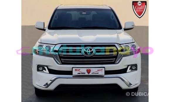 Buy Import Toyota Land Cruiser White Car in Import - Dubai in Bandundu Buy Import Toyota Land Cruiser White Car in Import - Dubai in Bandundu