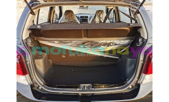 Buy Import Toyota HiAce Black Truck in Import - Dubai in Bandundu Buy Import Toyota HiAce Black Truck in Import - Dubai in Bandundu