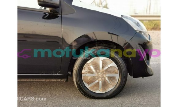 Buy Import Toyota HiAce Black Truck in Import - Dubai in Bandundu Buy Import Toyota HiAce Black Truck in Import - Dubai in Bandundu