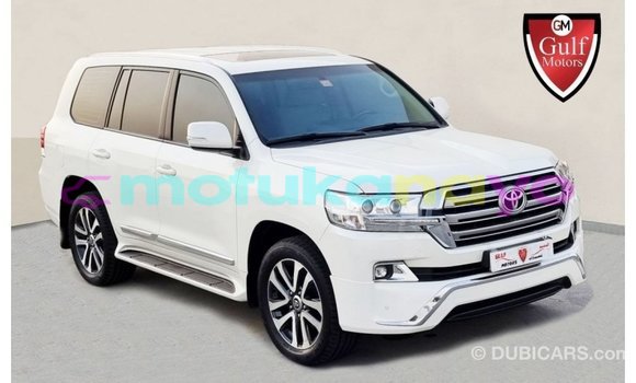 Buy Import Toyota Land Cruiser White Car in Import - Dubai in Bandundu Buy Import Toyota Land Cruiser White Car in Import - Dubai in Bandundu