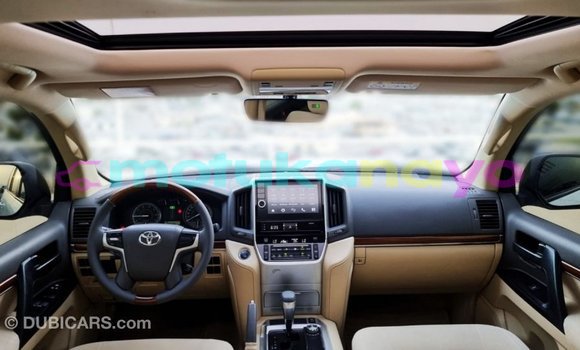 Buy Import Toyota Land Cruiser White Car in Import - Dubai in Bandundu Buy Import Toyota Land Cruiser White Car in Import - Dubai in Bandundu